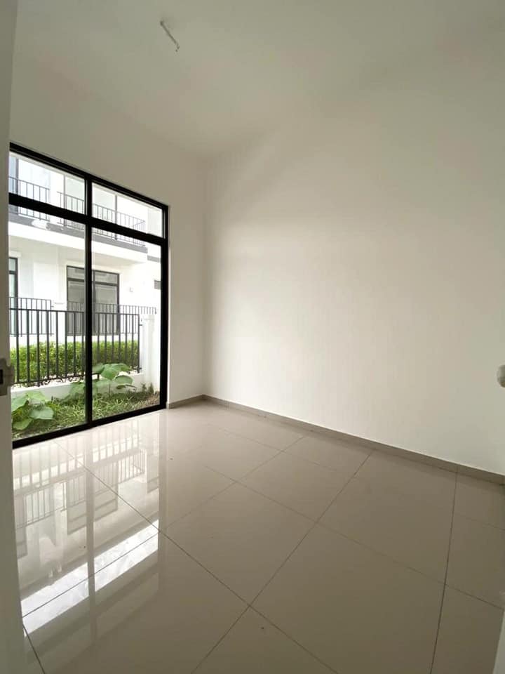 Corner Lot Eco Graham Puncak Alam - photo 3