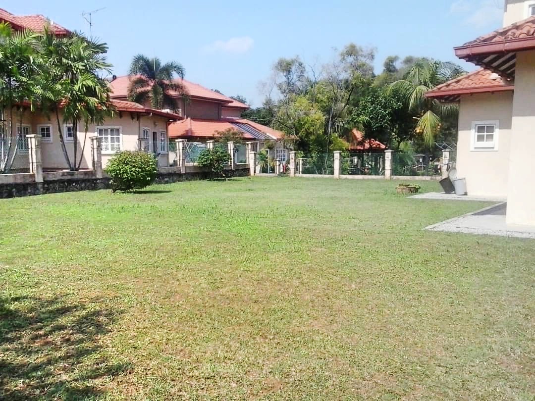 Bungalow at Bidai Residence Bukit Jelutong - photo 4