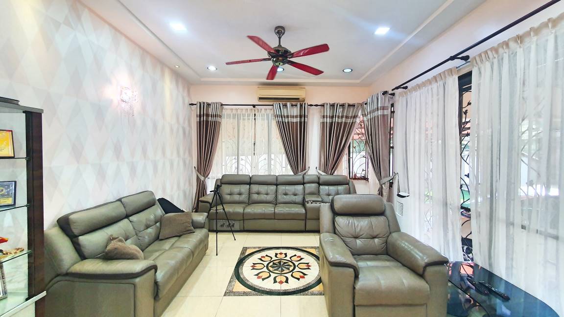 Superlink Corner Lot at Tropika 2, Bukit Jelutong - photo 3