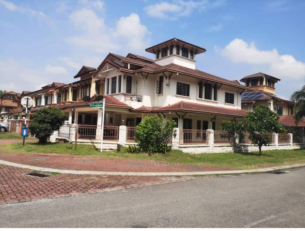 Double Storey Jalan Rabung, Bukit Jelutong