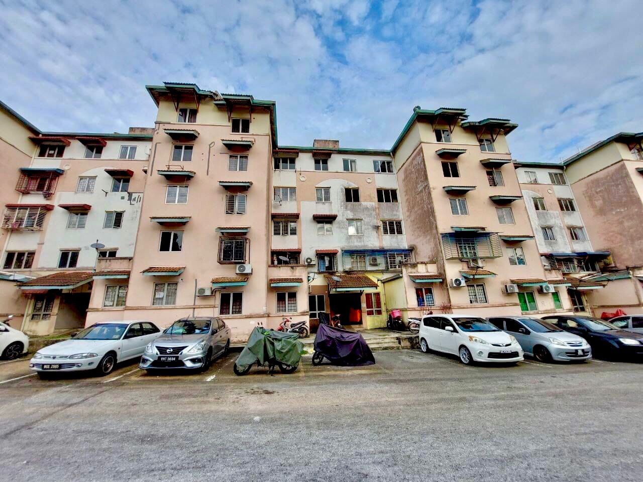 Anggerik Apartment Taman Bunga Raya - photo 2