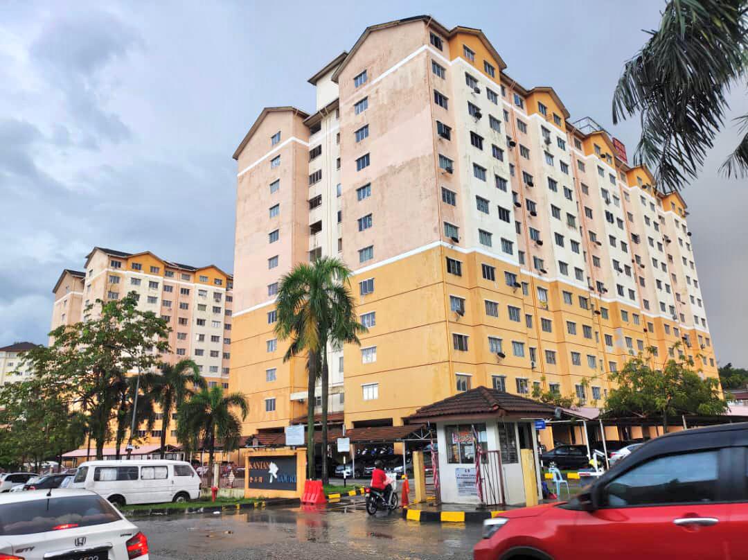 Kantan Court ...