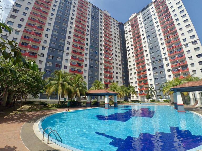 Vista Pinggiran Apartment copy - photo 2