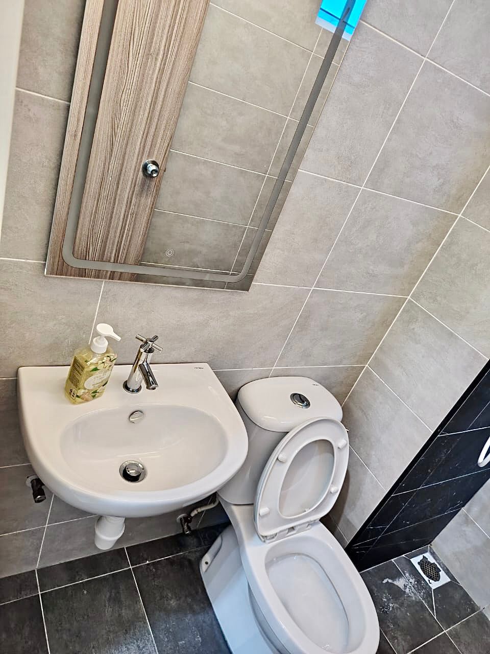 Quaywest Residence - photo 2