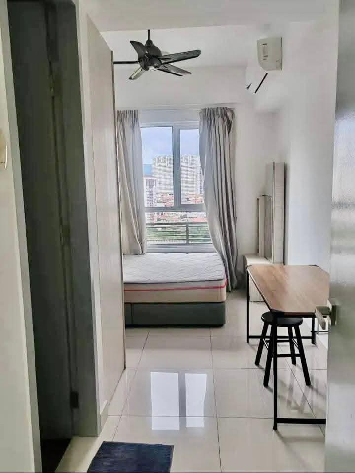 Tropicana Bay Residences - photo 3