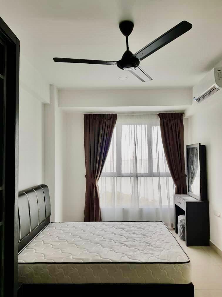 Tropicana Bay Residences - photo 4