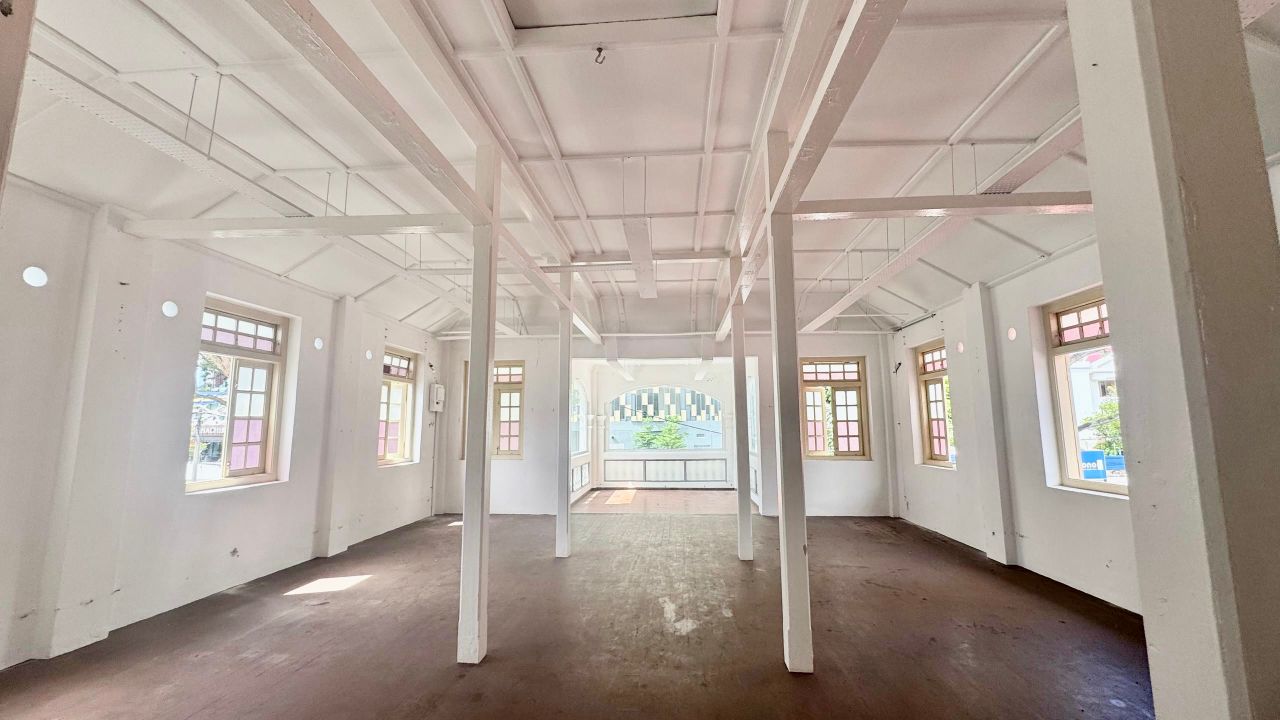 2 Storey Bungalow Shop Lot Jalan Kelawai - photo 2