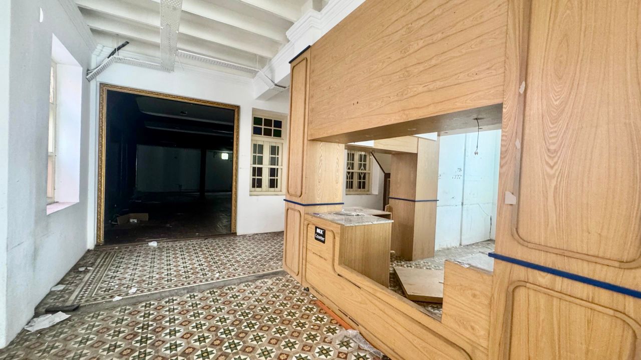 2 Storey Bungalow Shop Lot Jalan Kelawai - photo 9