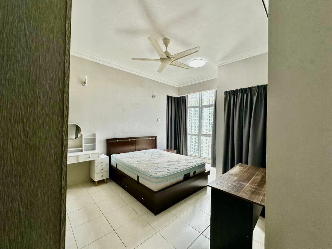 The Peak Residence - photo 2