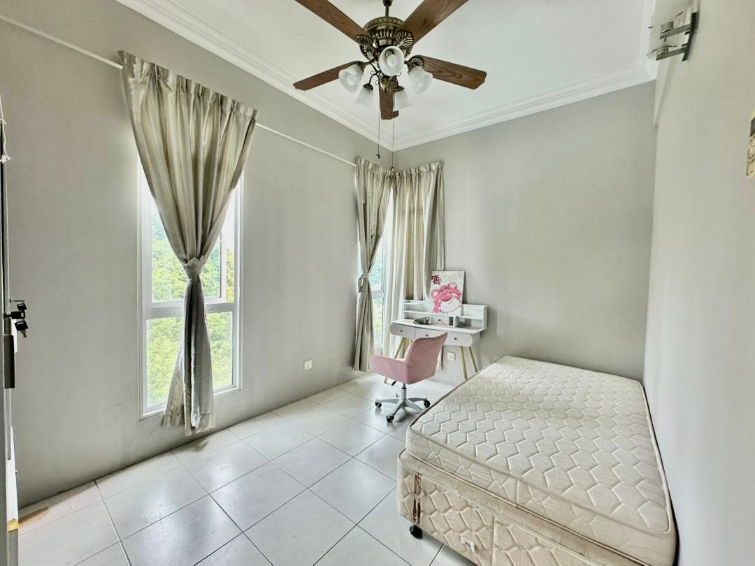 The Peak Residence - photo 7