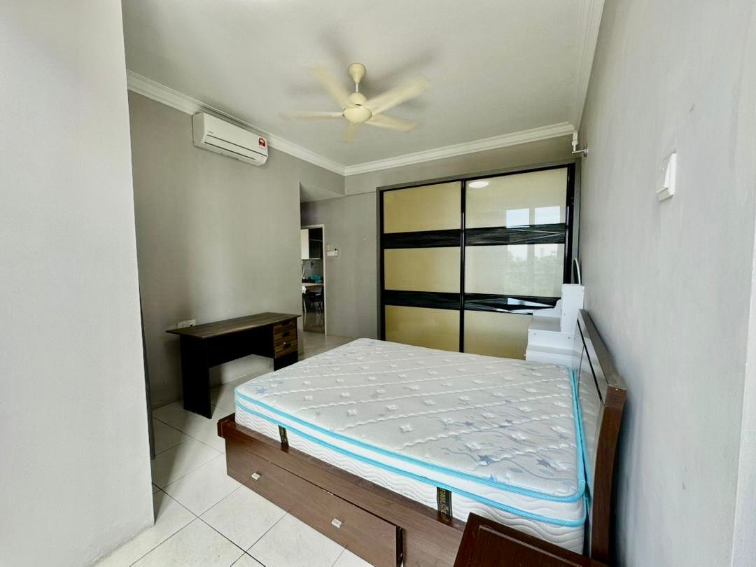 The Peak Residence - photo 8