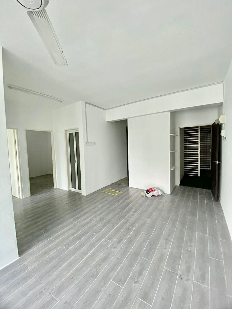 Skyridge Apartment - photo 3