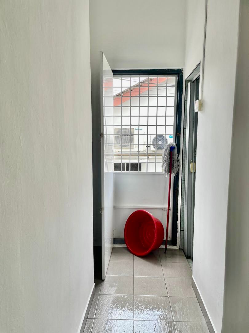 Single Storey Semi-D House - photo 11