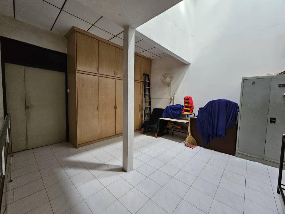 2 Storey Terrace House Georgetown - photo 4