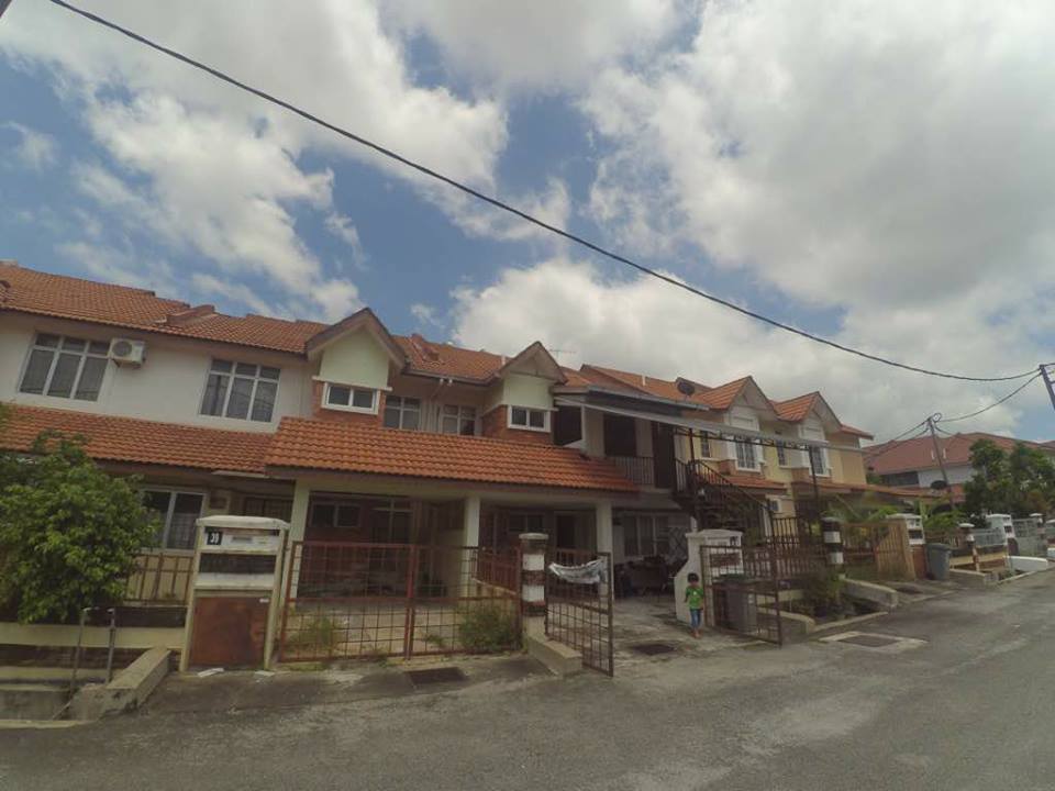Double Storey Laman Dillenia Nilai Impian