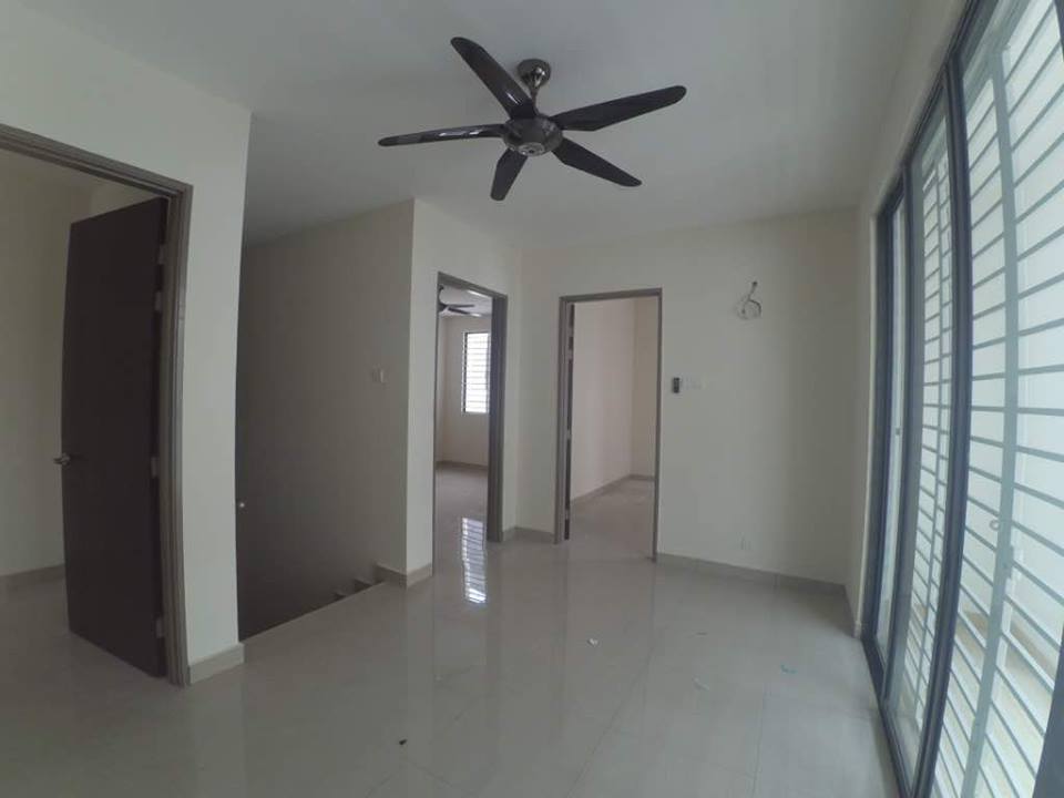 Semi-D Taman Bunga Kantan Kajang - photo 7