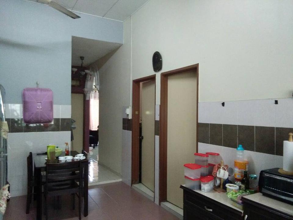 RUMAH TERES SETINGKAT, JALAN KEBUN SHAH ALAM - photo 4