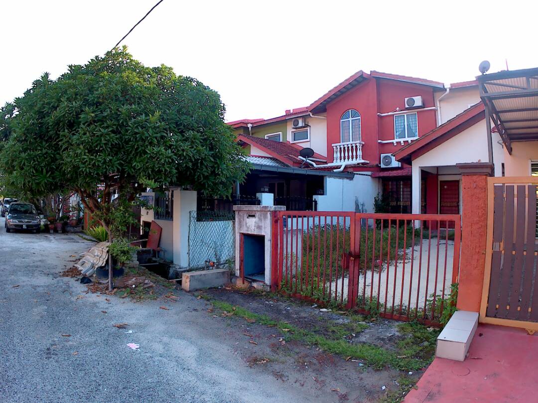 Taman Laguna, Pulau Indah - photo 2
