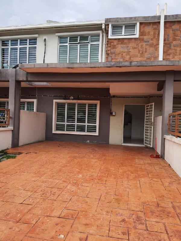 2 STOREY INTERMEDIATE REFFLESIA  TAMAN PELANGI SEMENYIH 2 
