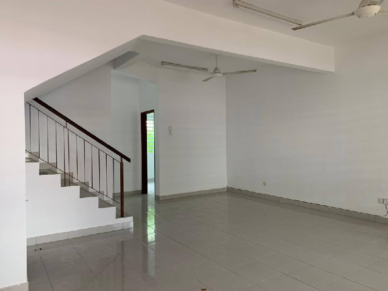2 STOREY INTERMIDIATE OAKBERRY TAMAN PELANGI SEMENYIH 2   - photo 2