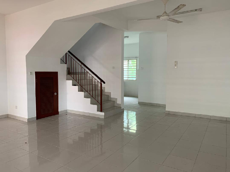 2 STOREY INTERMIDIATE OAKBERRY TAMAN PELANGI SEMENYIH 2   - photo 3