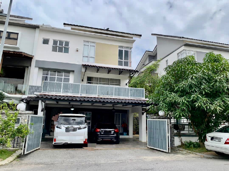 2.5 STOREY SEMI D SAUJANA VILLA KAJANG