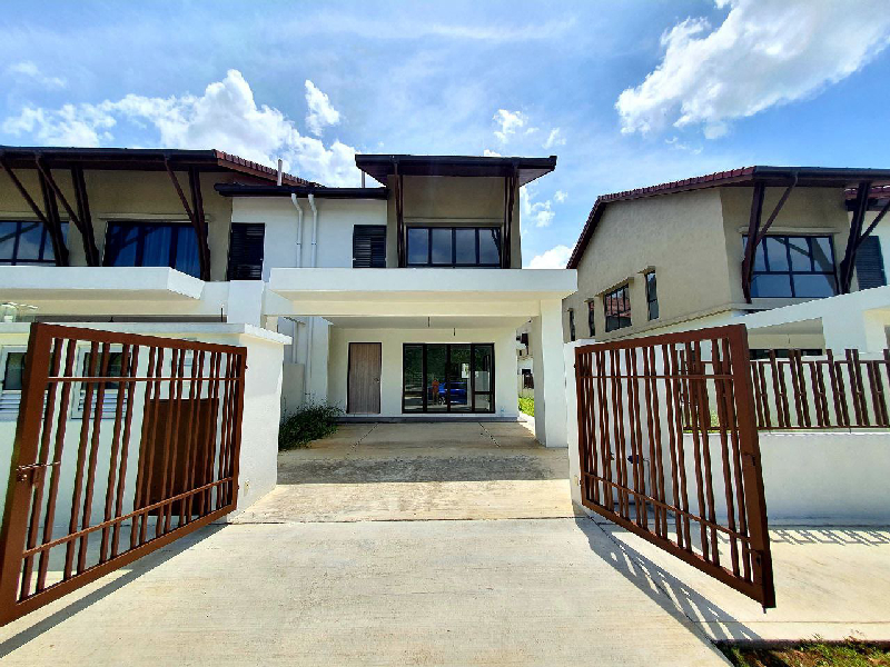 2 STOREY TERRACE HOUSE END LOT DAHLIA SERENE HIGH BANGI - photo 2