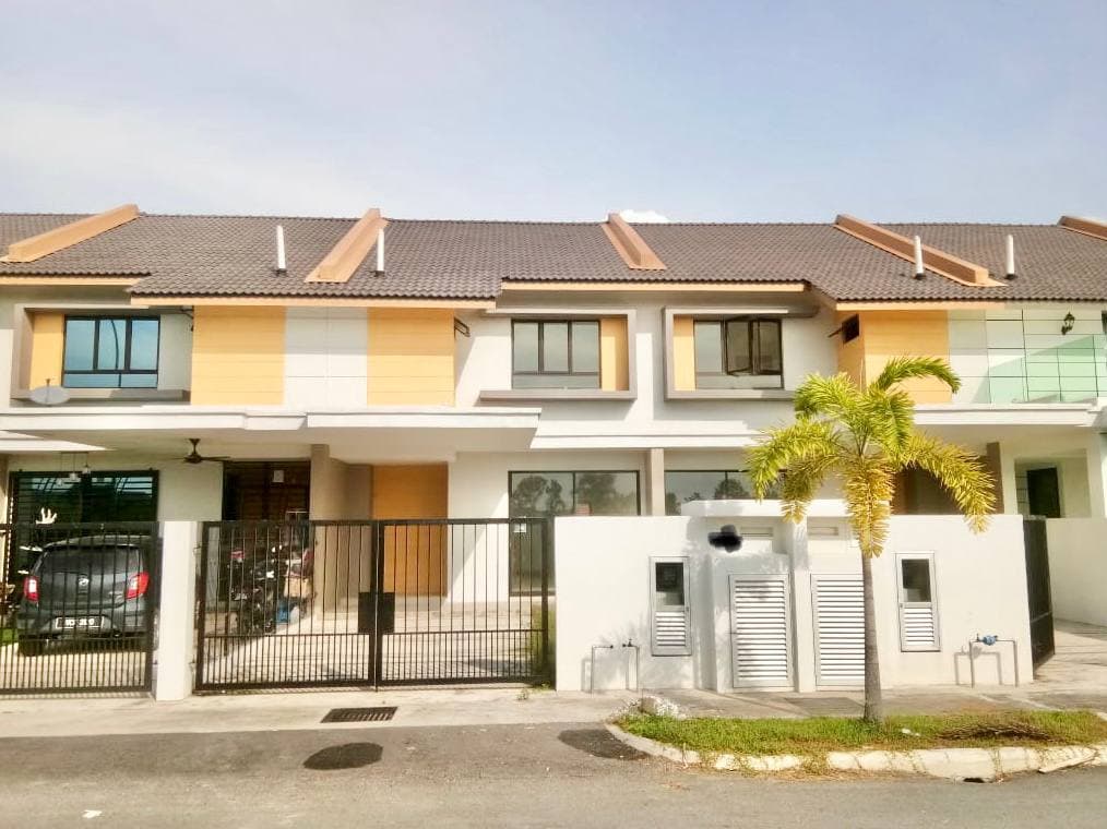 DOUBLE STOREY TERRACE HOUSE BANDAR MAHKOTA BANTING
