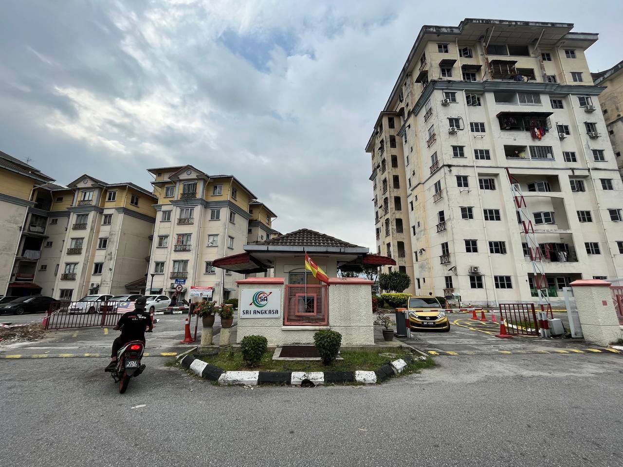 Sri Angkasa Apartment Seksyen 28 Shah Alam