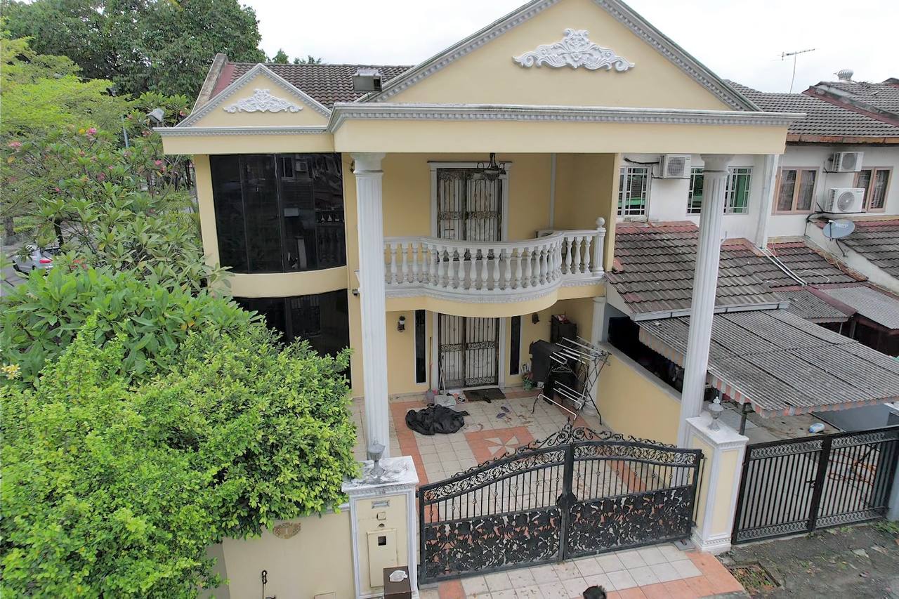 Double Storey Corner Lot Taman Sri Andalas
