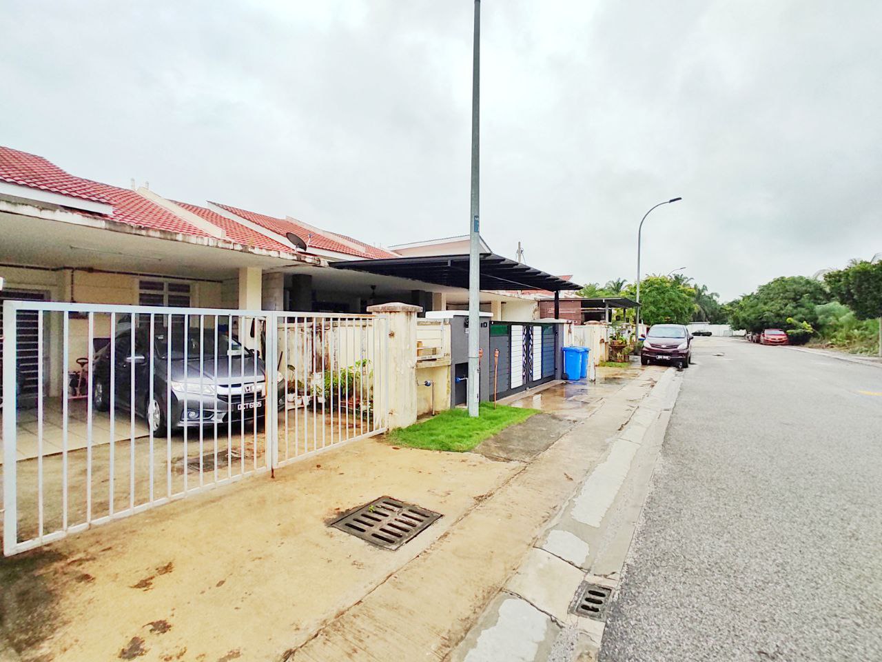 Single Storey Terrace Jalan Lombong Besi - photo 1