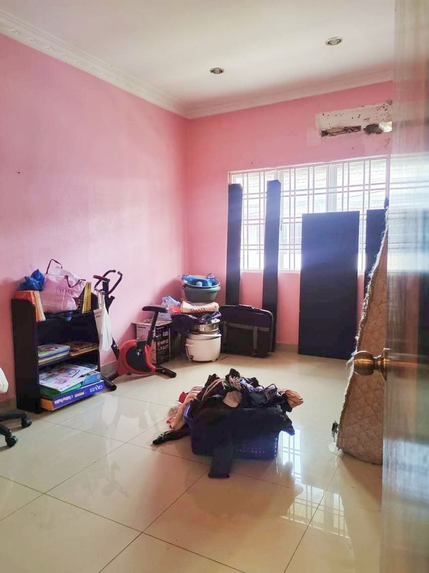 Double Storey Terrace Taman Sejati Klang - photo 7