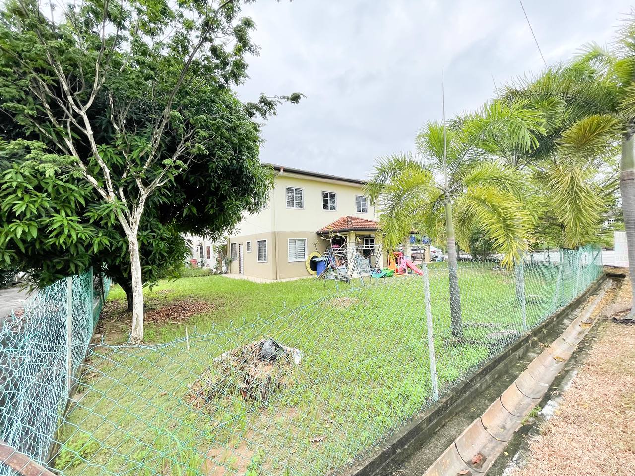 Double Storey Corner Lot Taman Selat Damai - photo 9