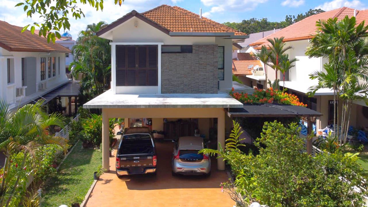 Double Storey Bungalow Jalan Anggerik Vanda Dua