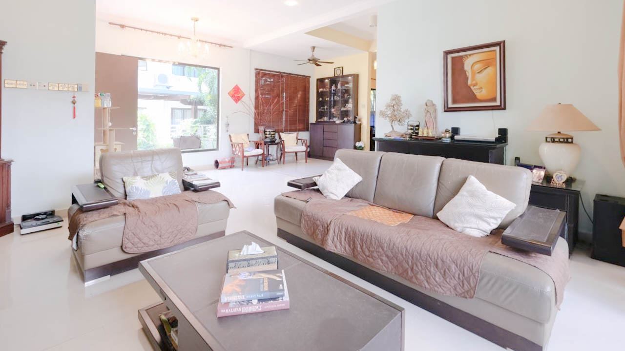 Double Storey Bungalow Jalan Anggerik Vanda Dua - photo 2