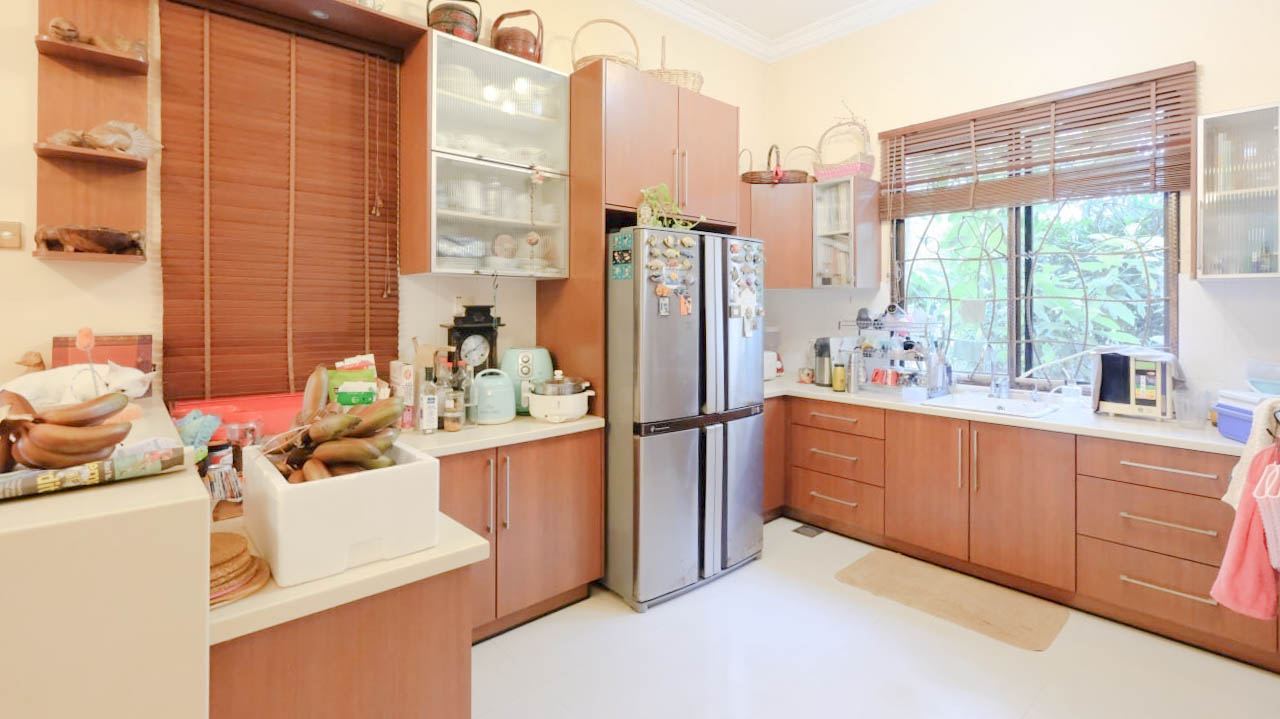 Double Storey Bungalow Jalan Anggerik Vanda Dua - photo 4