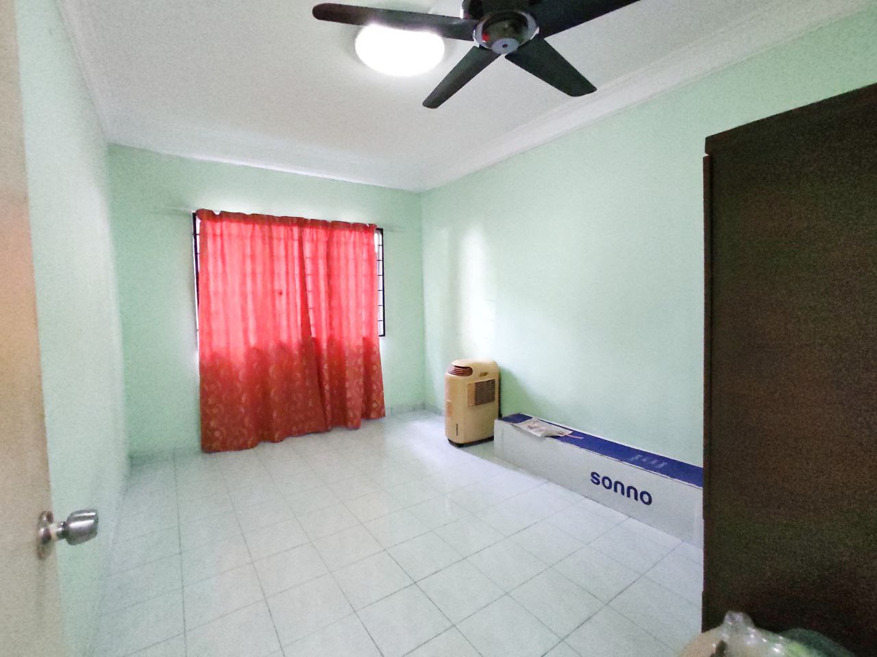 Apartment Putra Permai Equine Park Seri Kembangan - photo 7