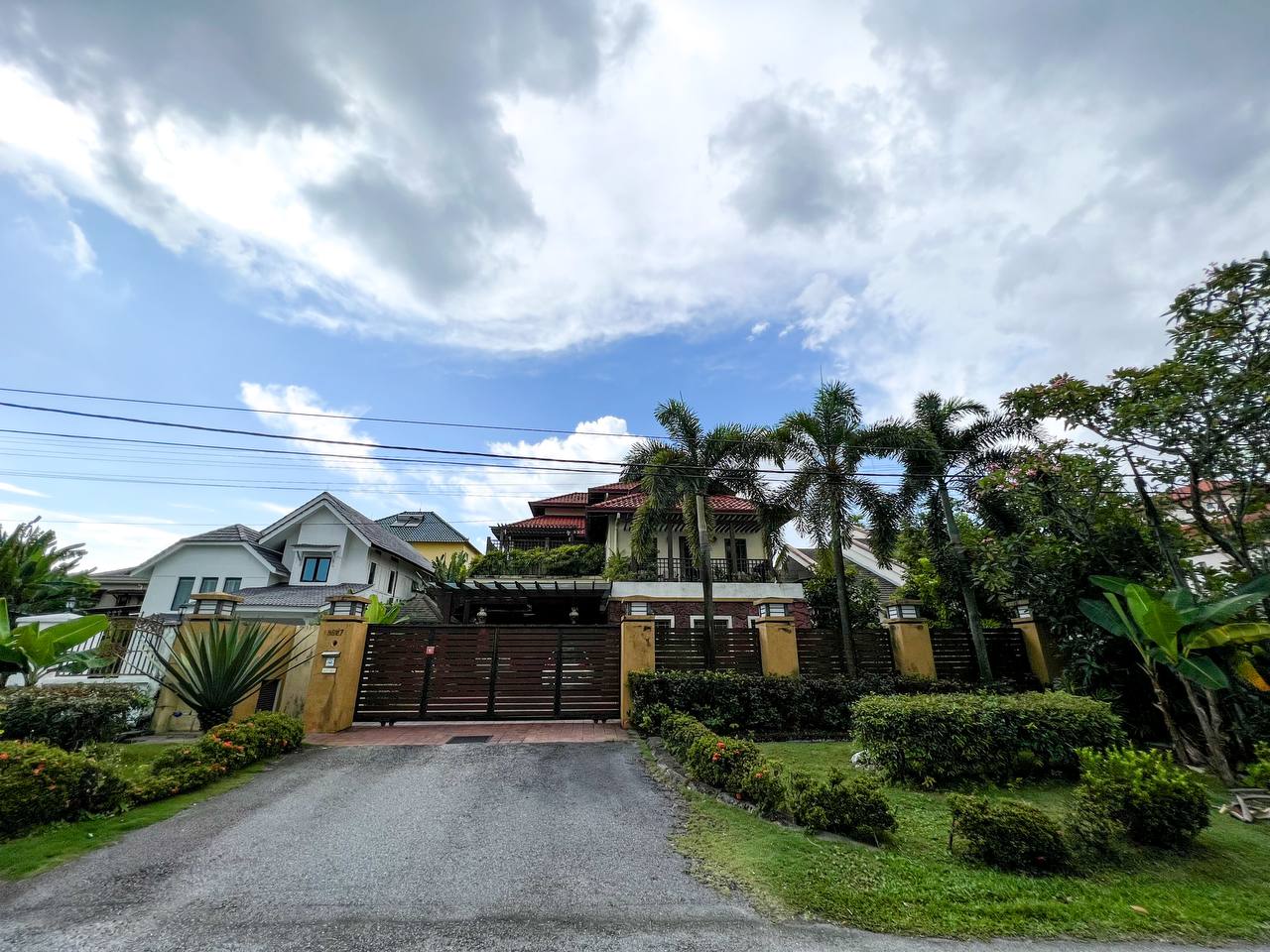 Two Half Storey Bungalow SS12 Subang Jaya - photo 1