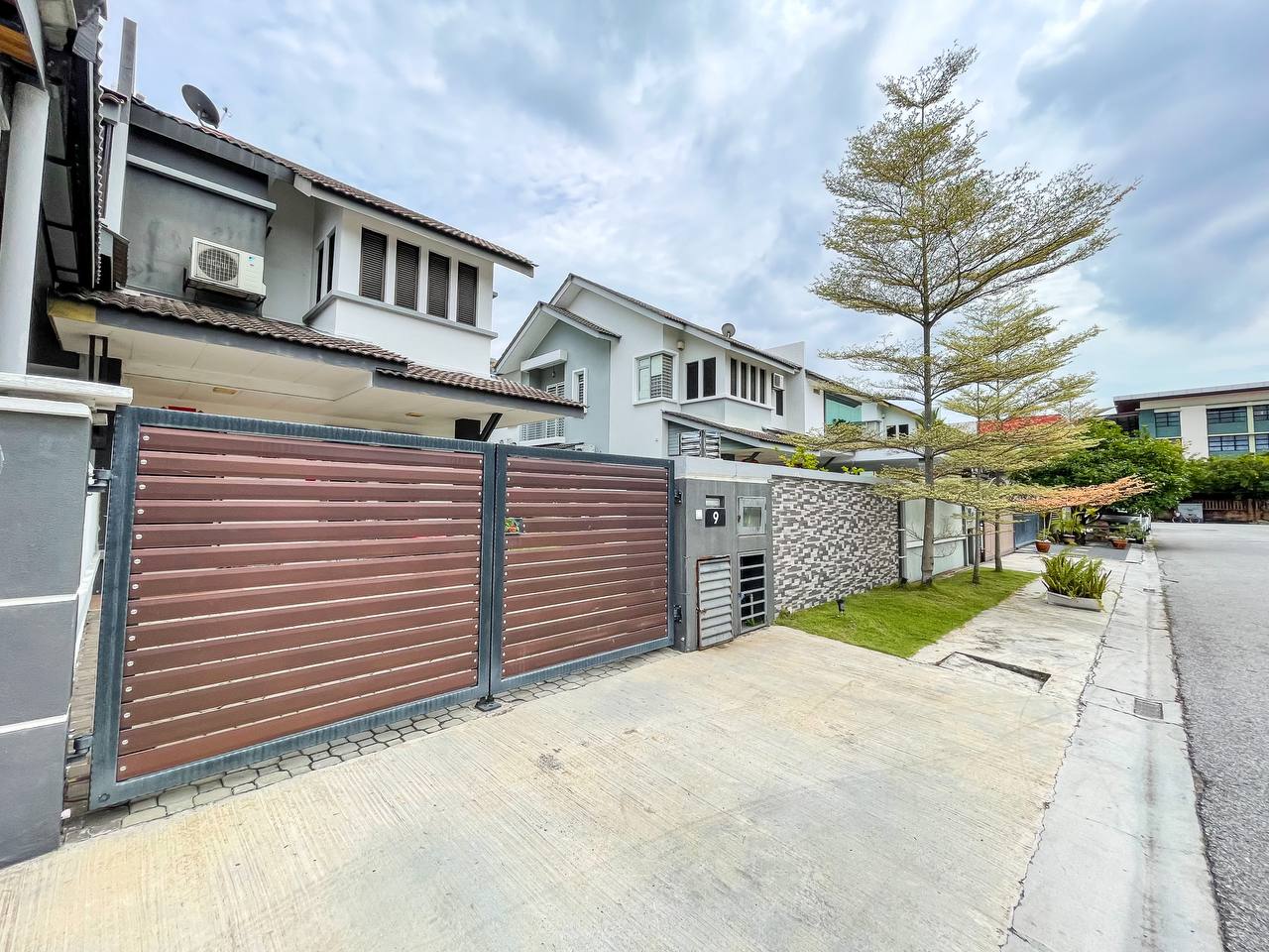 Double Storey Semi D Cluster Taman Aman Perdana - photo 1