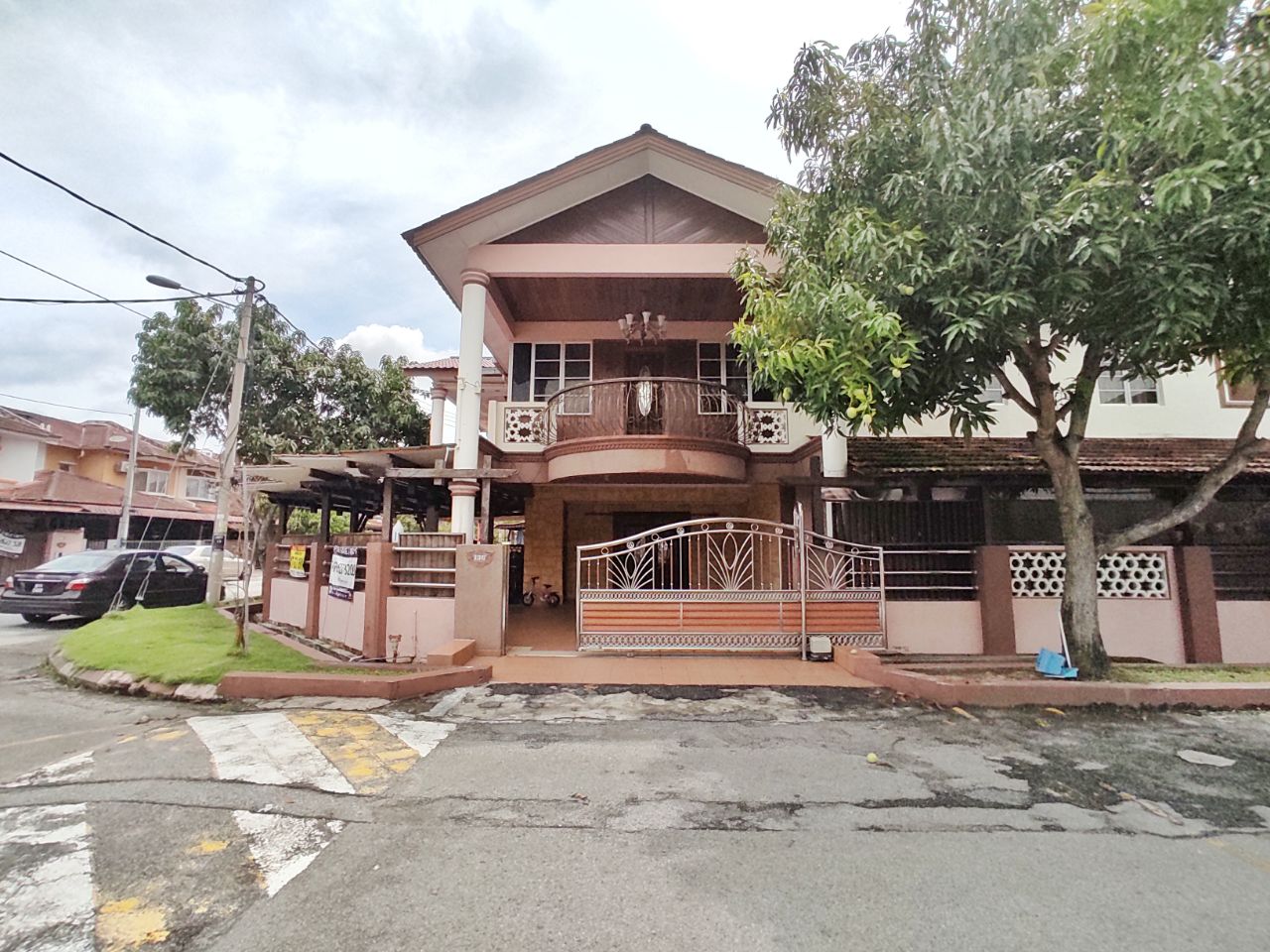 Double Storey Corner Lot Bandar Baru Bangi