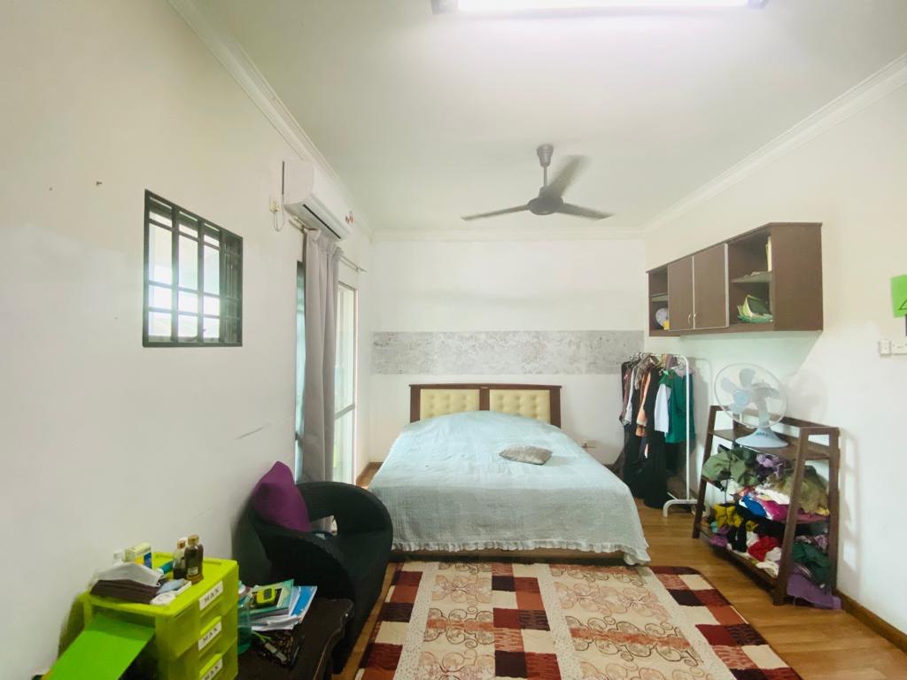 Double Storey Corner Lot Taman Pinggiran USJ 1 - photo 7