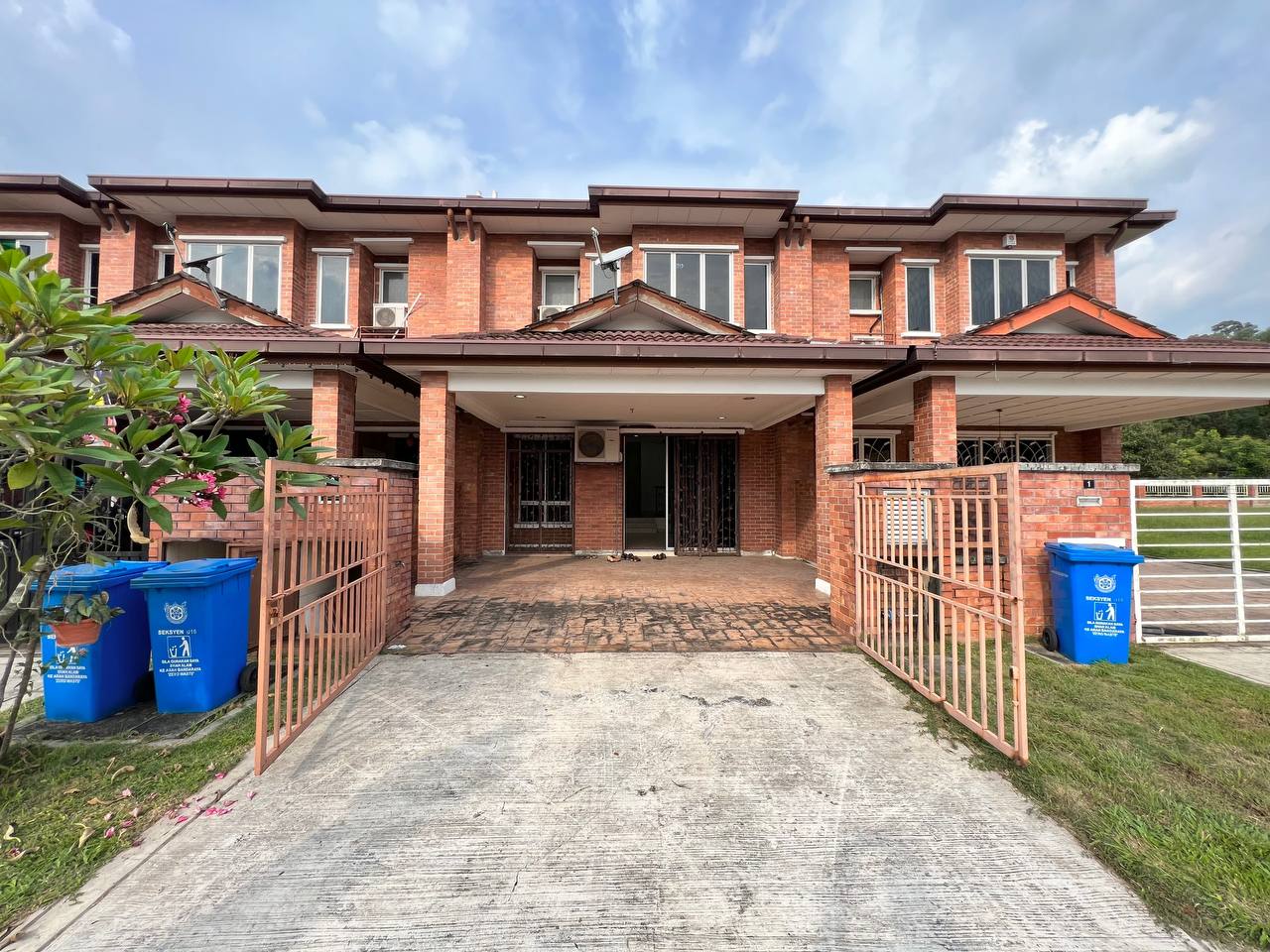 Double Storey Terrace Alam Budiman Shah Alam