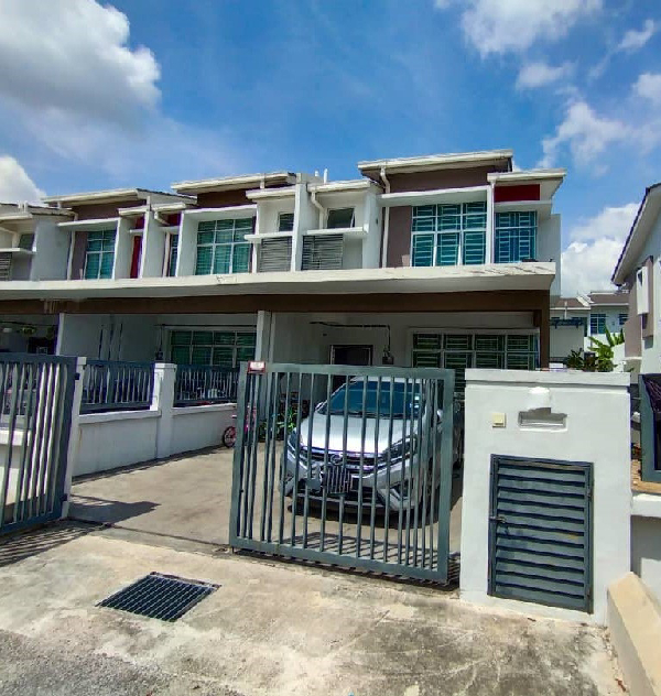 Double Storey Terrace, Maple, Puncak Alam - photo 1