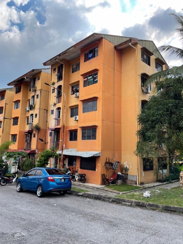 Flat PKNS Seksyen 8 Shah Alam
