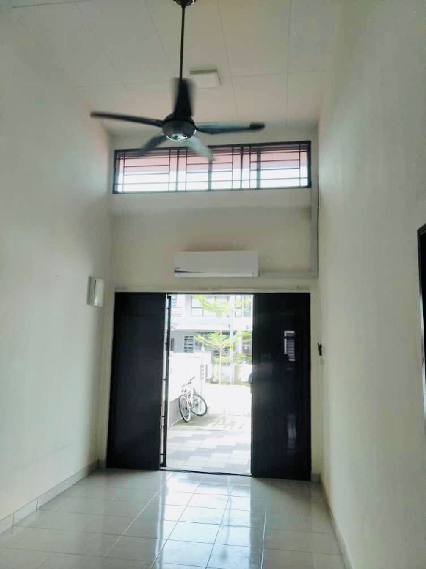 Single Storey Terrace Bandar Putera - photo 2
