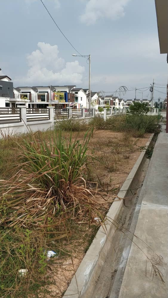Corner Lot facing open Kota Warisan - photo 2