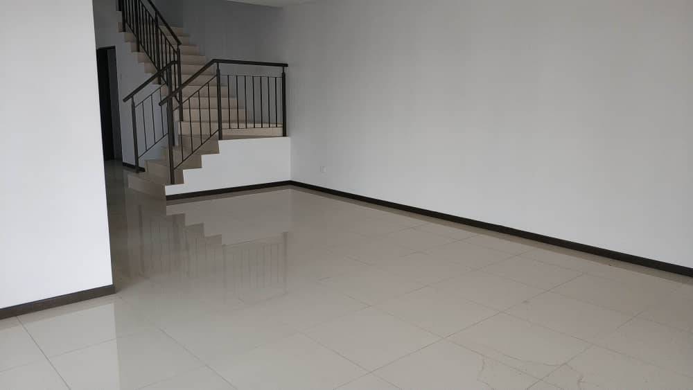 Corner Lot facing open Kota Warisan - photo 9
