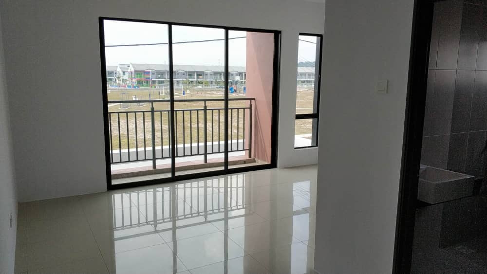 Corner Lot facing open Kota Warisan - photo 10