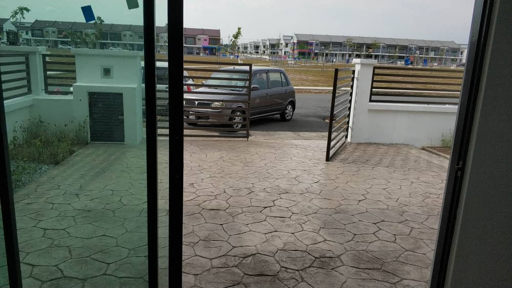 Corner Lot facing open Kota Warisan - photo 11