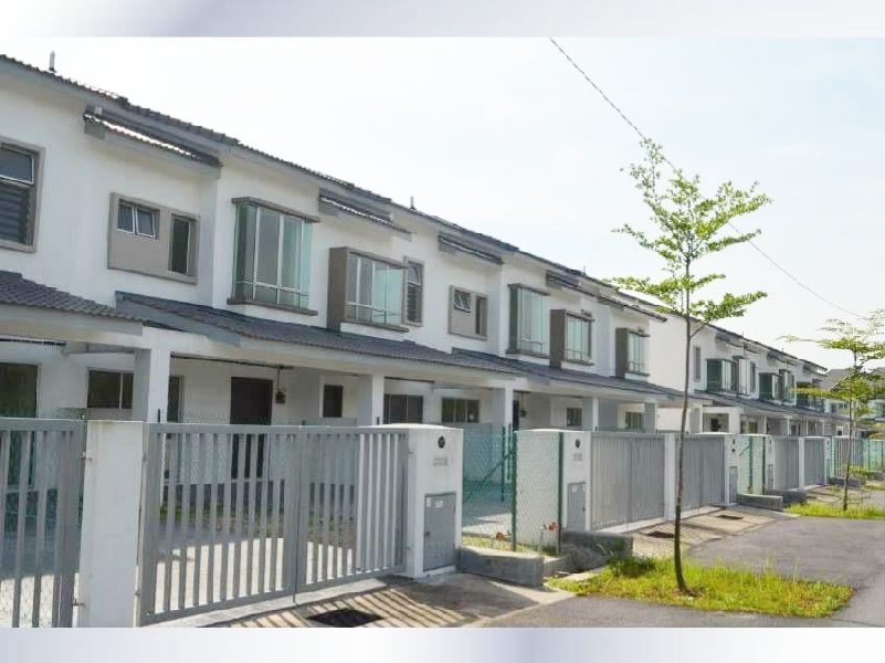 Double Storey Terrace, Taman Alam Sutera Puncak Alam
